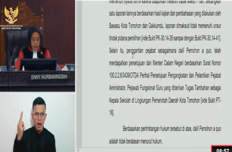 Hakim Konstitusi Enny Nurbaningsih saat membacakan pokok perkara pada persidangan Mahkamah Konstitusi tentang PHPU Wali Kota Tomohon.